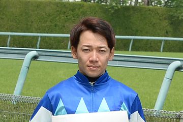 松山弘平騎手が復帰戦で勝利「ありがたい気持ち」