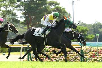 【２歳未勝利・新潟１Ｒ】ニシノクラウンが最速末脚で差し切り初勝利